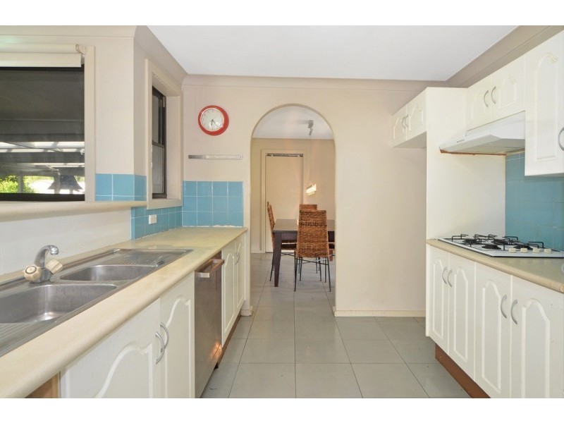 6 Halcot Avenue, North Nowra NSW 2541