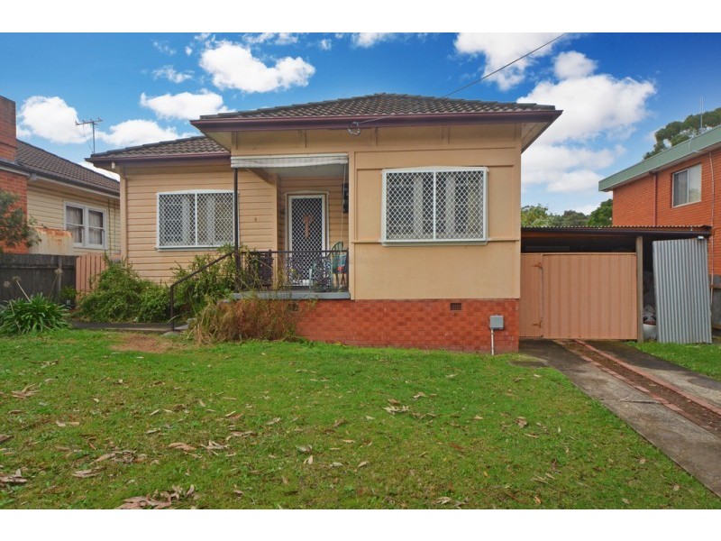 8 Morton Parade, Nowra NSW 2541