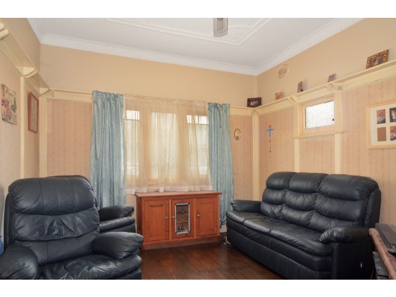 8 Morton Parade, Nowra NSW 2541