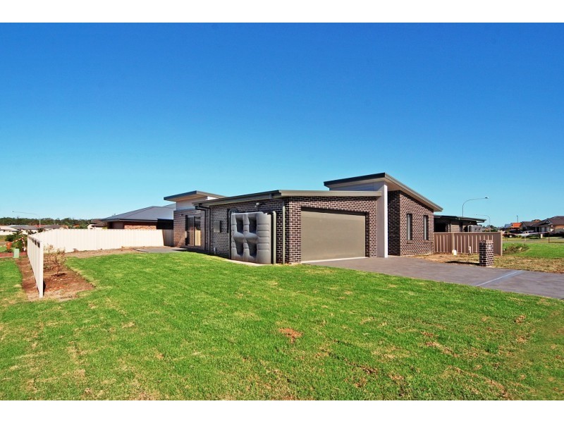 1A Mintbush Crescent, Worrigee NSW 2540