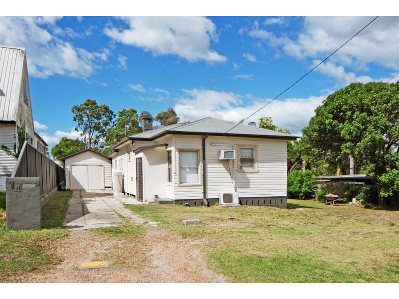 14 Tallayang Street, Bomaderry NSW 2541