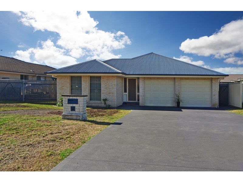 6 Golden Ash Close, Worrigee NSW 2540