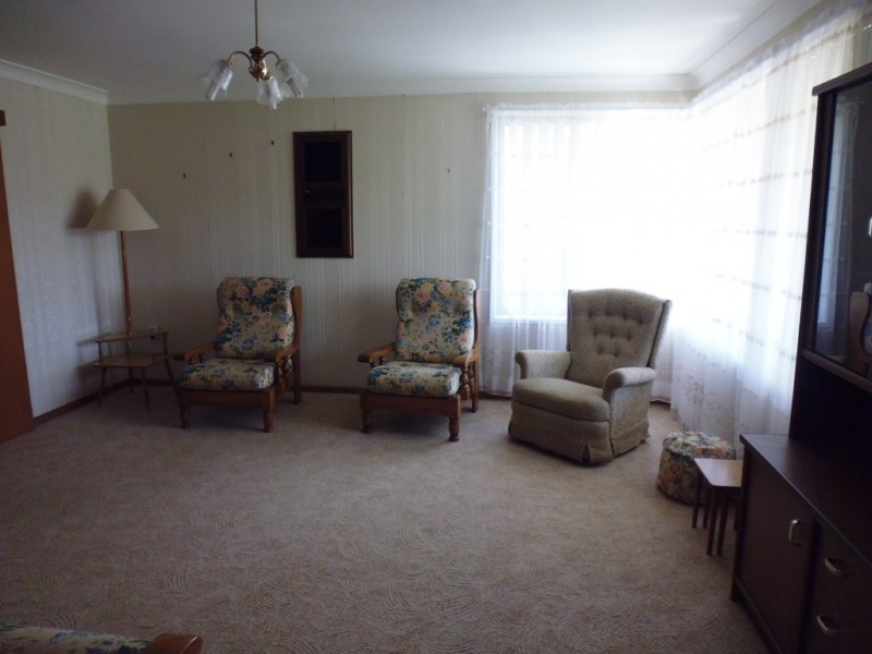 24 Barwon Street, Bomaderry NSW 2541