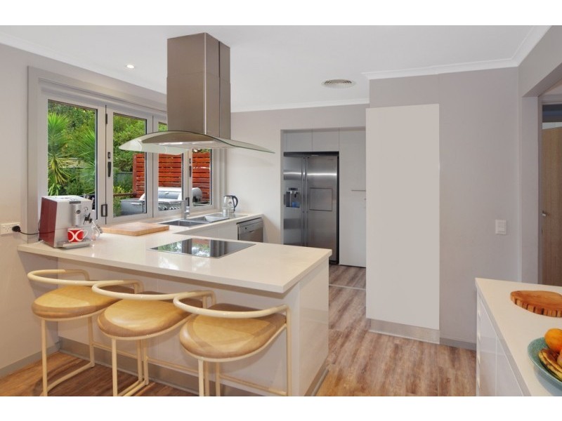 7 Peak Avenue, North Nowra NSW 2541