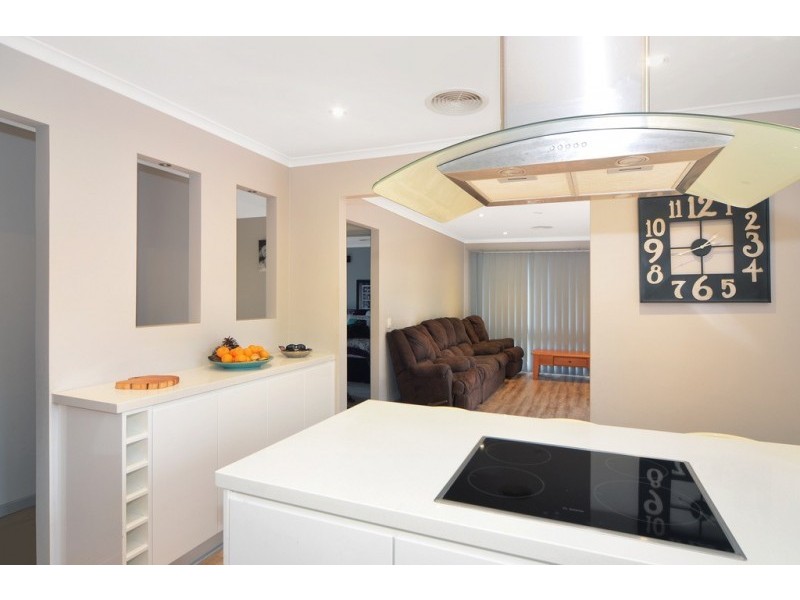 7 Peak Avenue, North Nowra NSW 2541