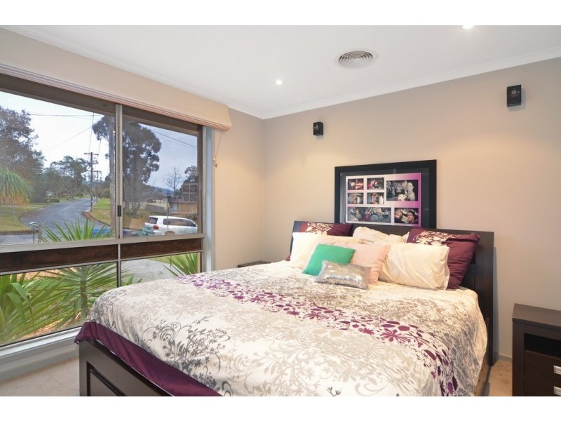 7 Peak Avenue, North Nowra NSW 2541