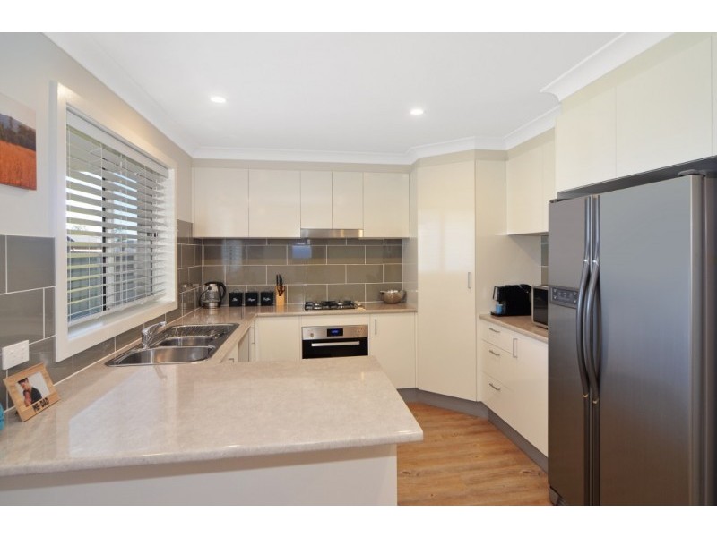 24 Wattlebird Road, South Nowra NSW 2541