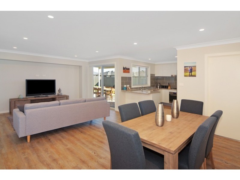 24 Wattlebird Road, South Nowra NSW 2541