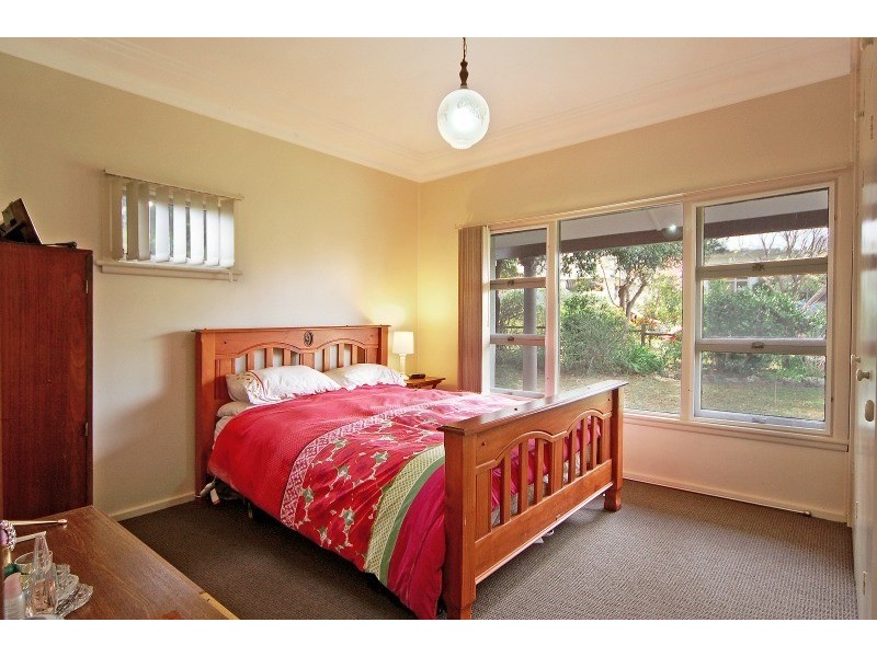 16 Turley Avenue, Bomaderry NSW 2541