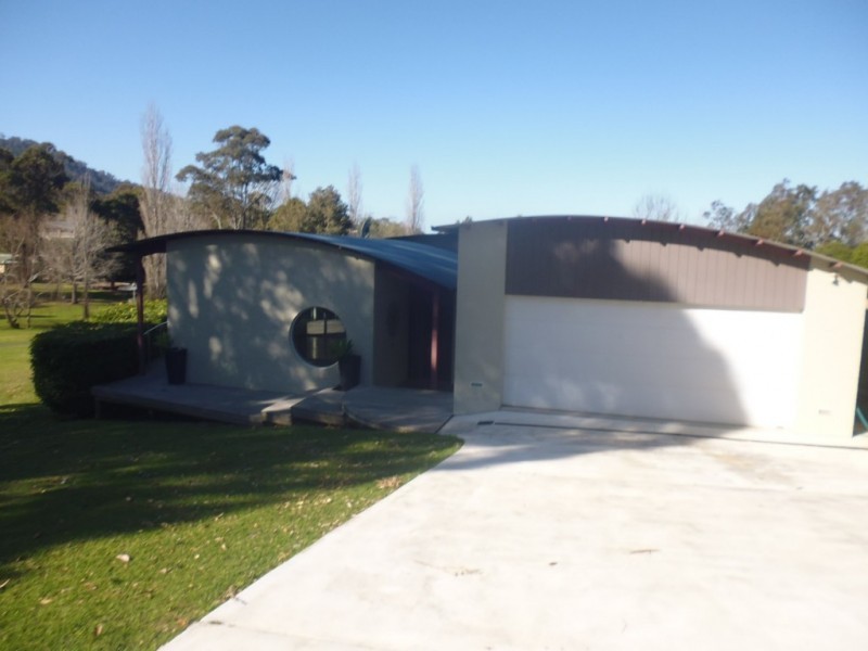 26 Goorama Drive, Cambewarra NSW 2540