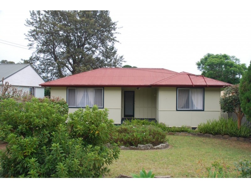 21 Young Avenue, Nowra NSW 2541