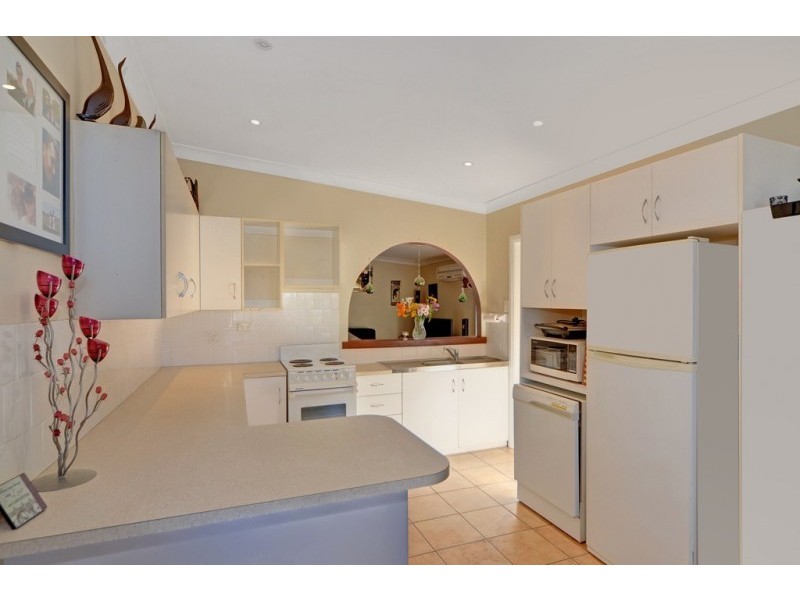 25 Meroo Road, Bomaderry NSW 2541