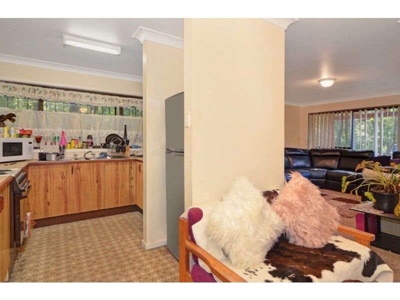 1/76-80 Brinawarr Street, Bomaderry NSW 2541