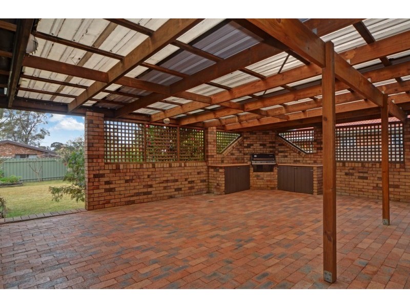 6 Farrelly Place, Bomaderry NSW 2541