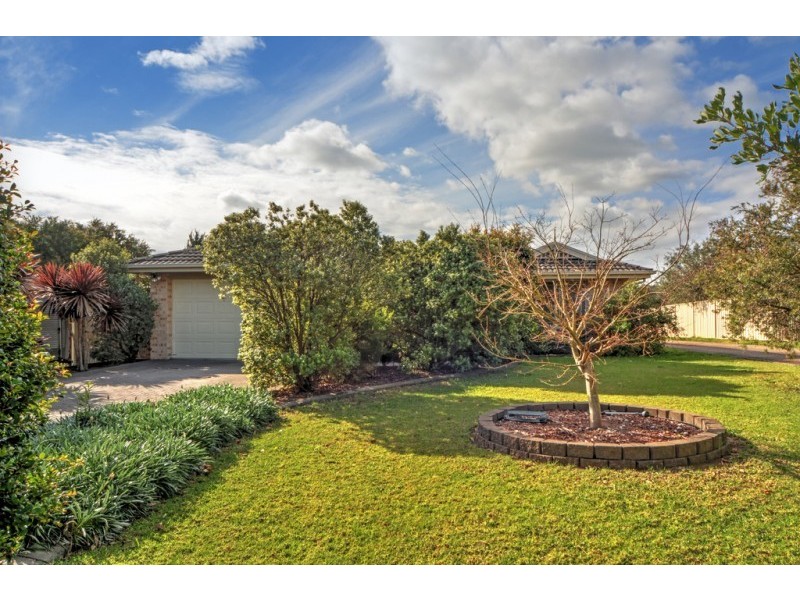 1 Robinia Way, Worrigee NSW 2540