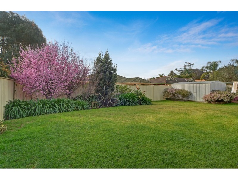 1 Robinia Way, Worrigee NSW 2540