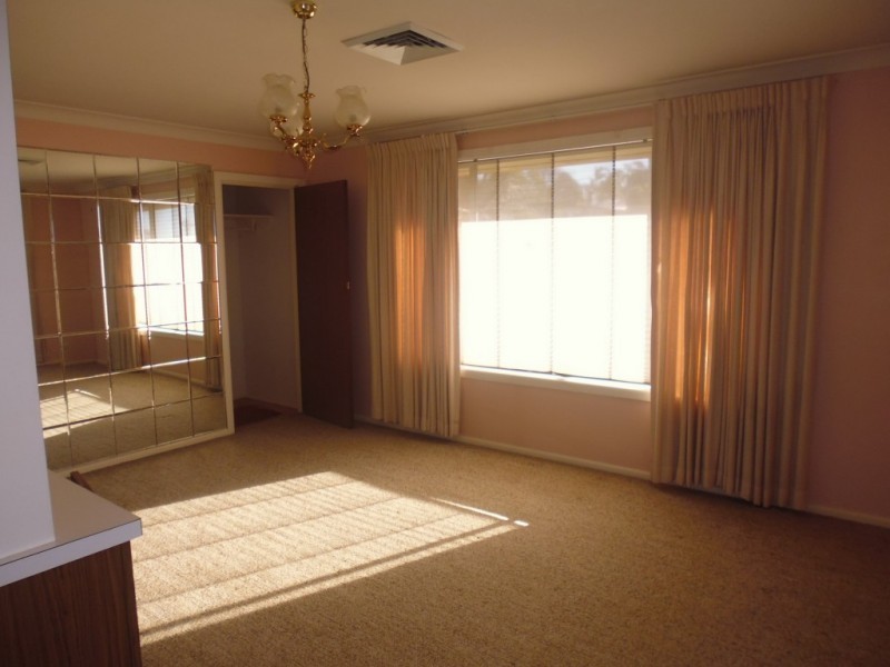 90 Bunberra Street, Bomaderry NSW 2541