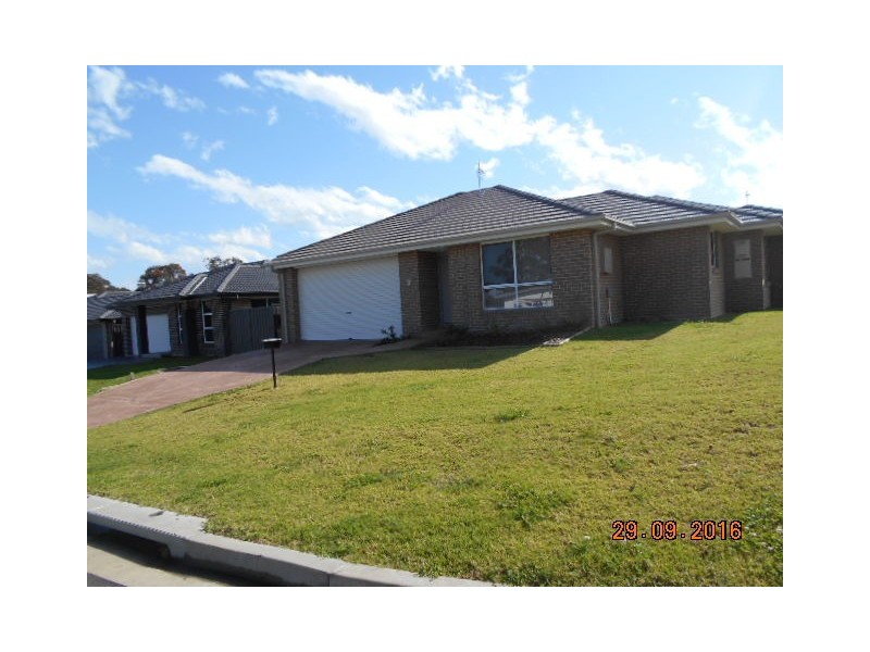 2 George Lee Way, North Nowra NSW 2541