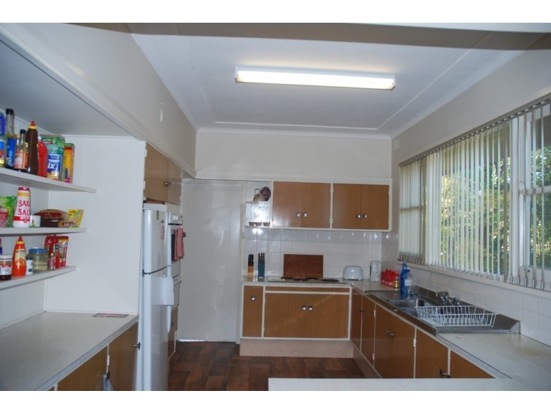 266 Princes Highway, Bomaderry NSW 2541