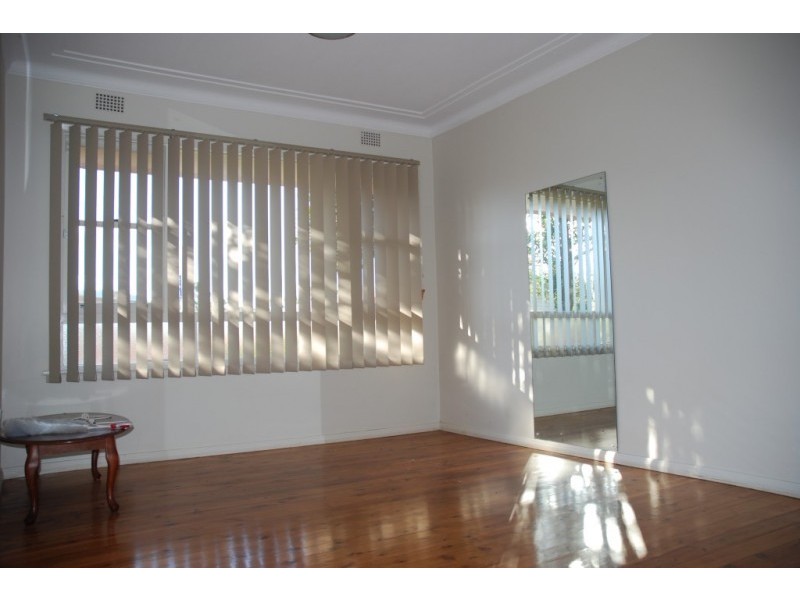 266 Princes Highway, Bomaderry NSW 2541