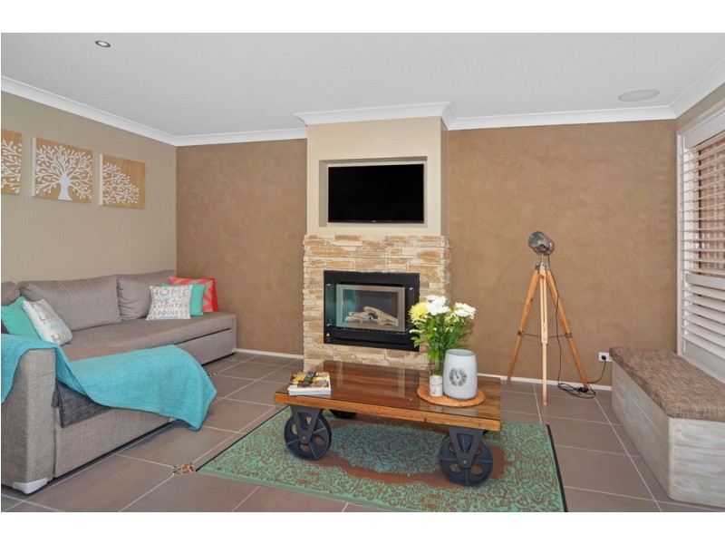 6 Bluewattle Road, Worrigee NSW 2540