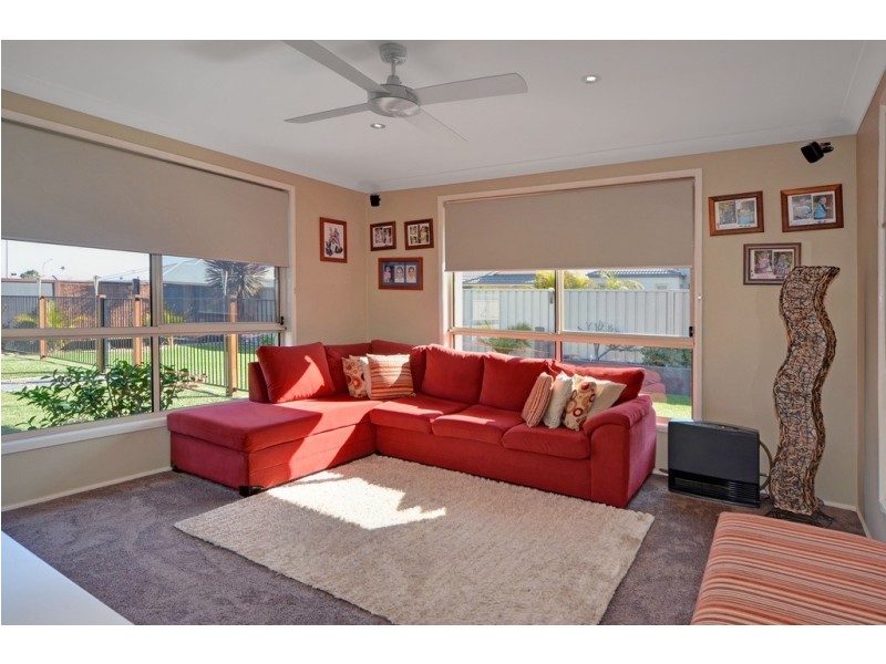 6 Bluewattle Road, Worrigee NSW 2540