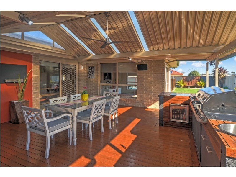 6 Bluewattle Road, Worrigee NSW 2540