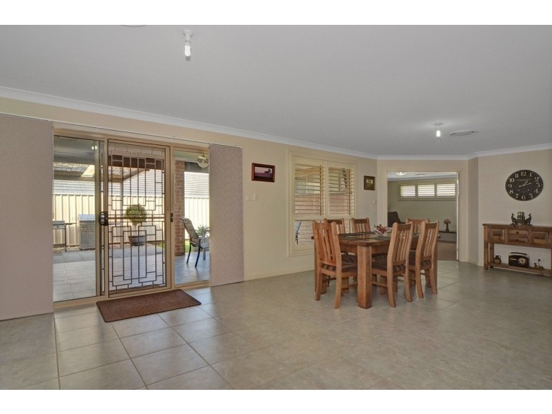 9 Nutans Crest, South Nowra NSW 2541