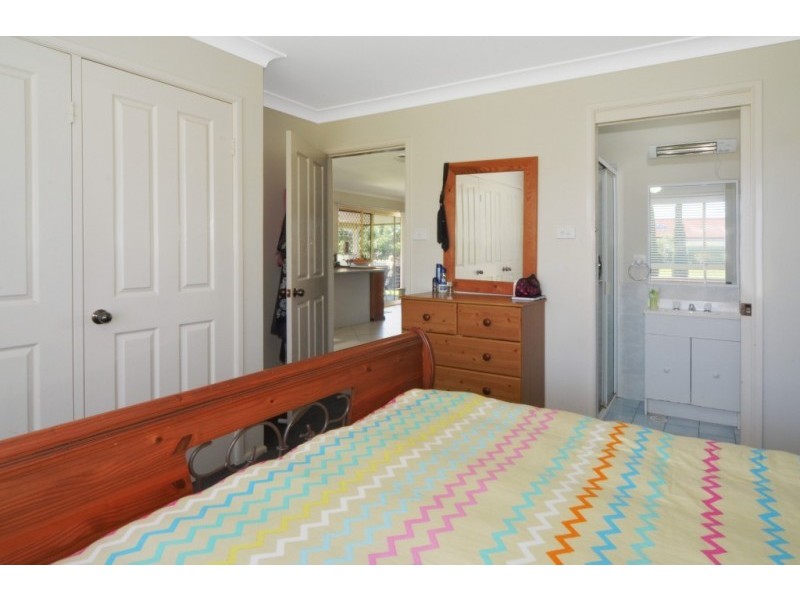 21 Hermes Crescent, Worrigee NSW 2540
