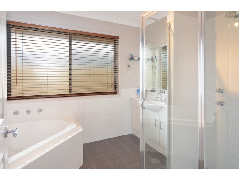 36 Warrigal Street, Nowra NSW 2541
