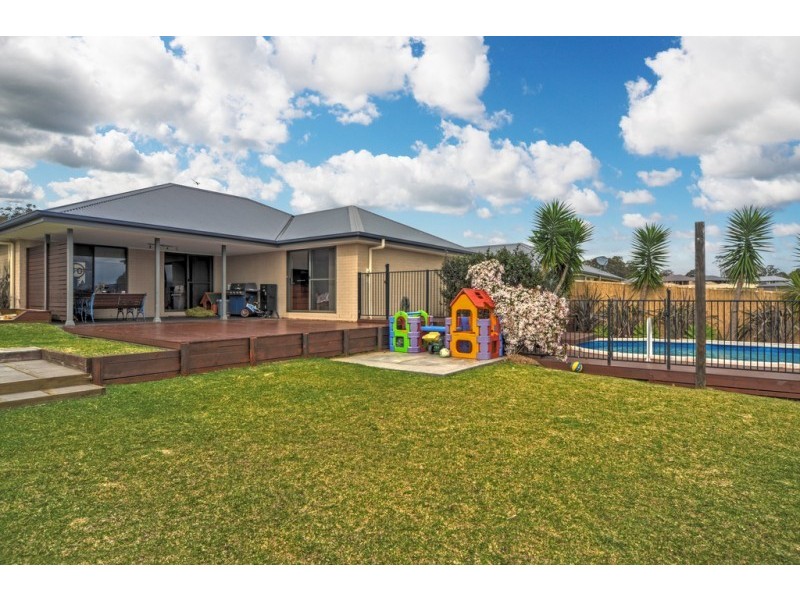 36 Warrigal Street, Nowra NSW 2541