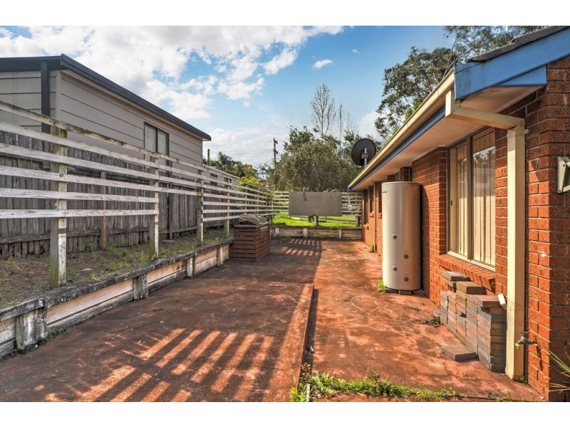 74 Bunberra Street, Bomaderry NSW 2541