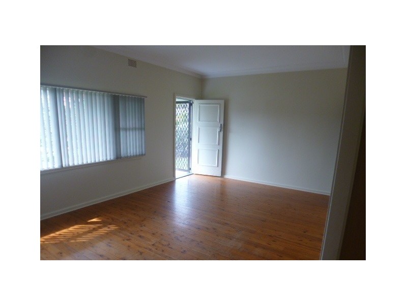 192 McKay Street, Nowra NSW 2541
