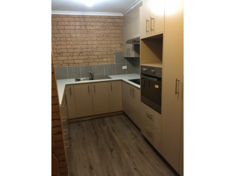 1/22 Hawthorne Avenue, Nowra NSW 2541