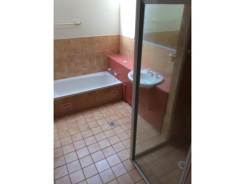 1/22 Hawthorne Avenue, Nowra NSW 2541