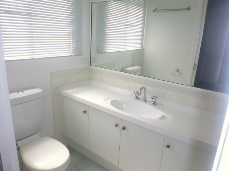 5 Plato Crescent, Worrigee NSW 2540