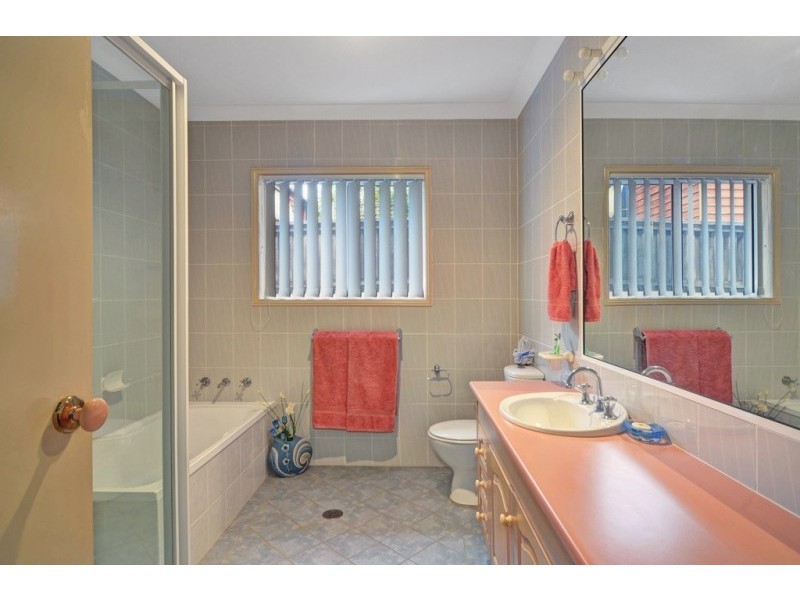 27 Kareela Crescent, North Nowra NSW 2541