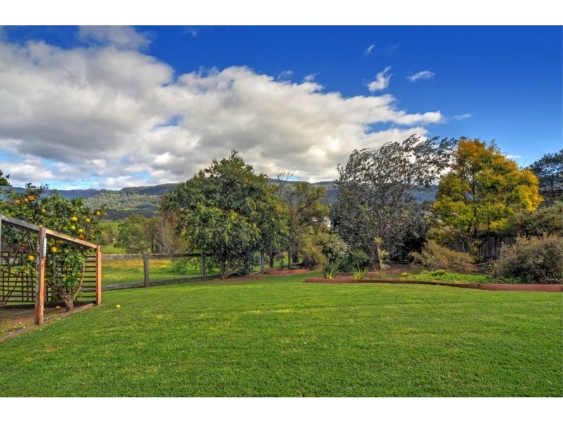 2 Lebene Grove, Cambewarra NSW 2540