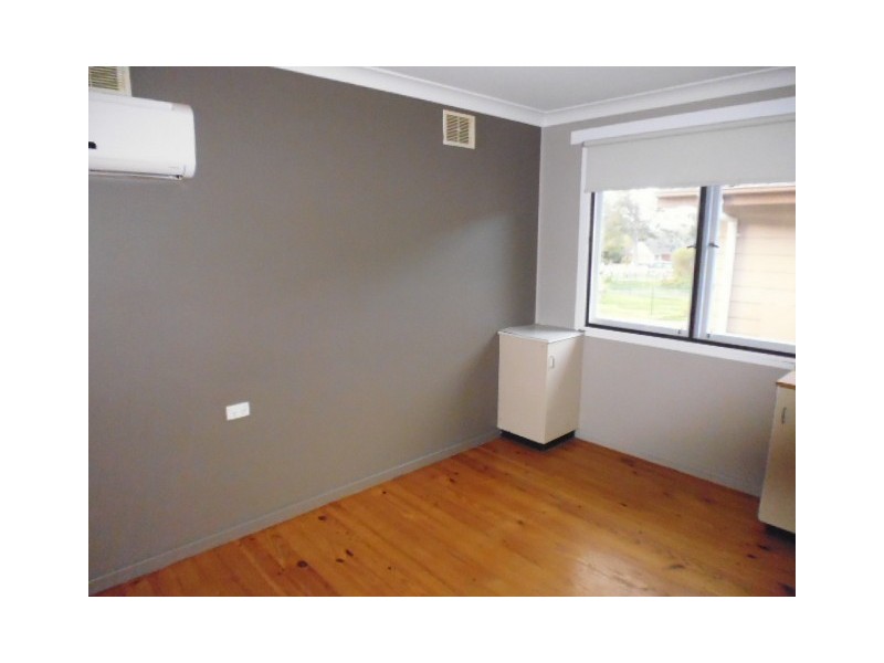 54 McKay Street, Nowra NSW 2541