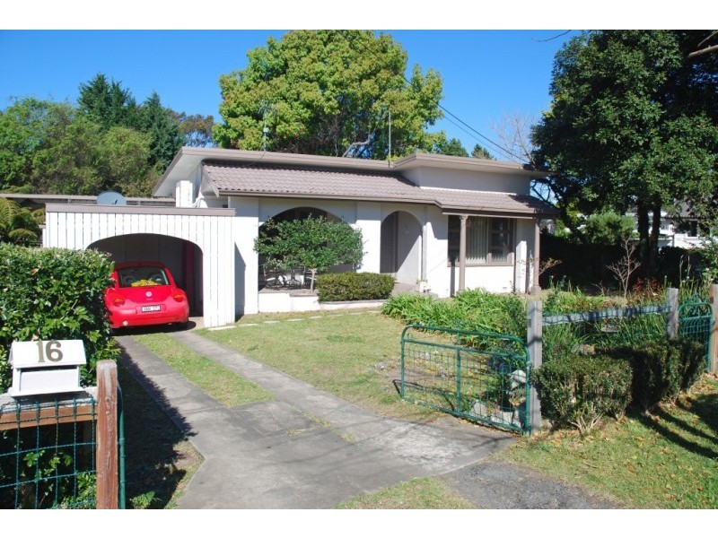 16 Turley Avenue, Bomaderry NSW 2541