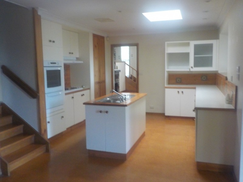 92 Bunberra Street, Bomaderry NSW 2541