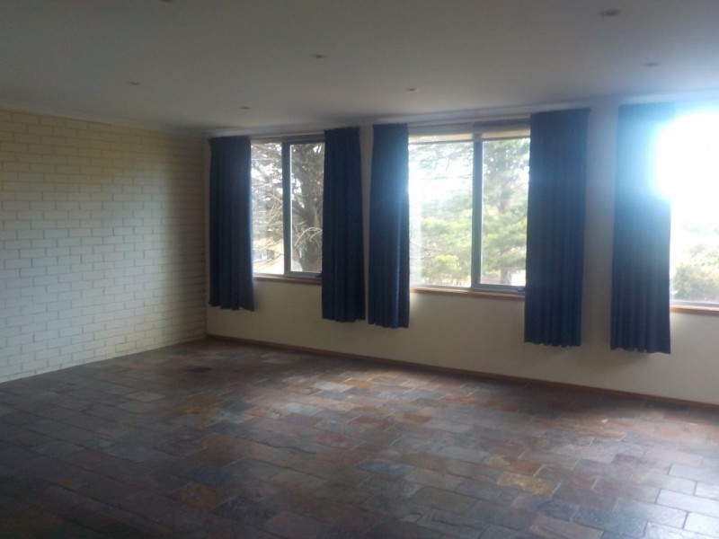 92 Bunberra Street, Bomaderry NSW 2541