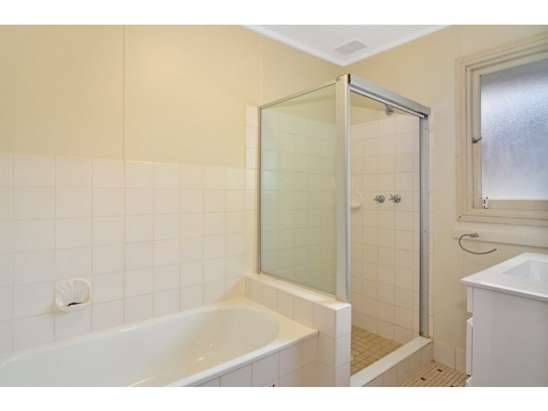 225 Kinghorne Street, Nowra NSW 2541