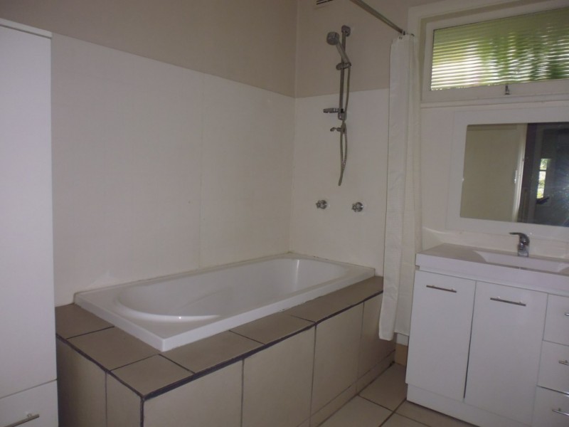 74 Bolong Road, Bomaderry NSW 2541