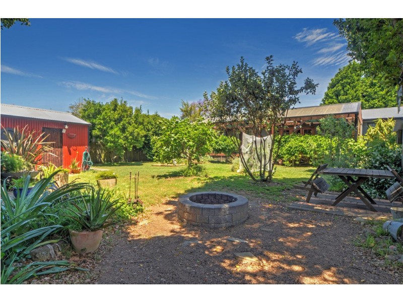 27 Page Avenue, North Nowra NSW 2541