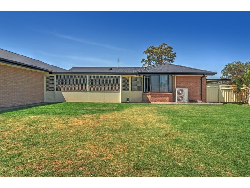19 Burradoo Crescent, Nowra NSW 2541