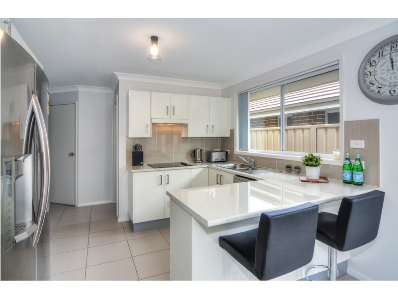 8b Zieria Avenue, North Nowra NSW 2541