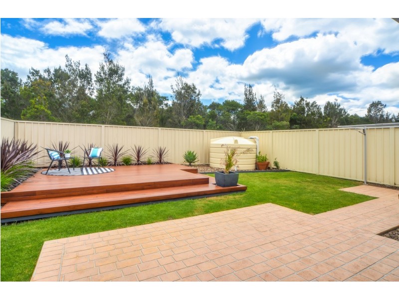 8b Zieria Avenue, North Nowra NSW 2541