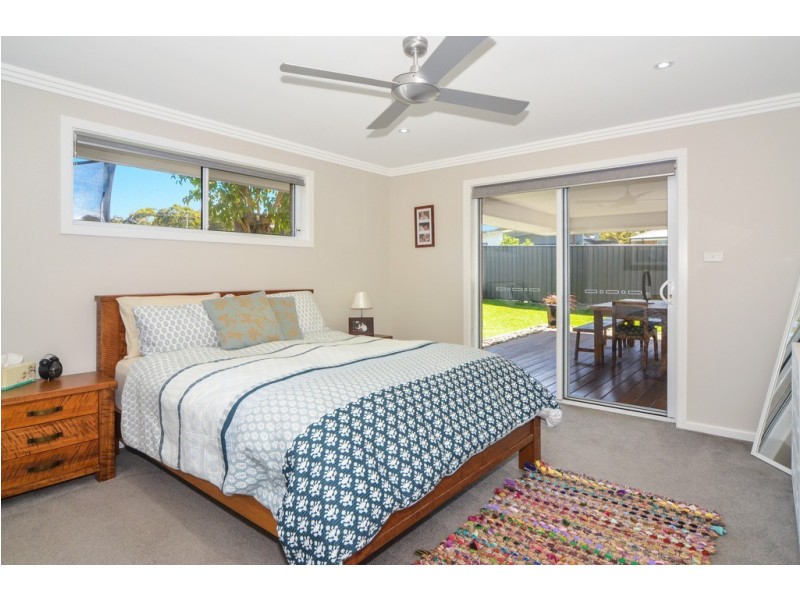11 Trawler Street, Vincentia NSW 2540
