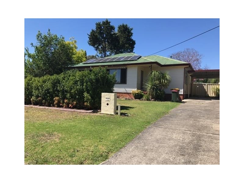 16 Knapp Avenue, Nowra NSW 2541